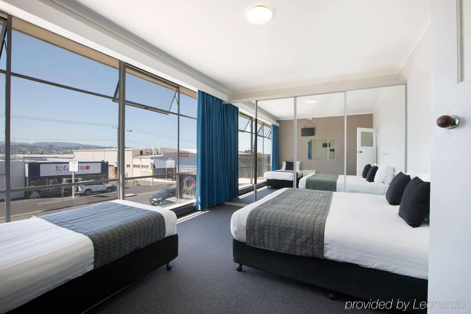 Nightcap At Carlyle Hotel Derwent Park Buitenkant foto