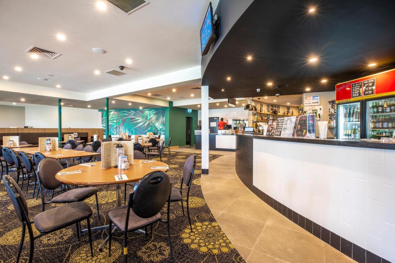 Nightcap At Carlyle Hotel Derwent Park Buitenkant foto